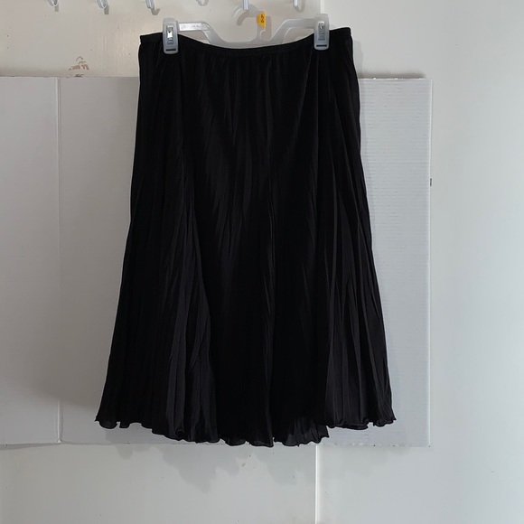 Cato Dresses & Skirts - Cato womens pleated skirt